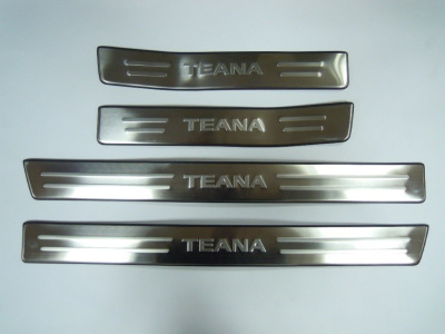 Nissan Teana (08–) Накладки на дверные пороги с логотипом, нерж.