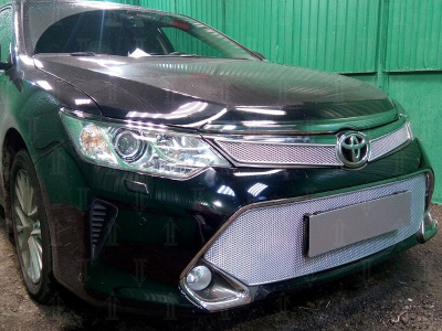 Toyota Camry (14–) Защита радиатора Premium, хром, низ